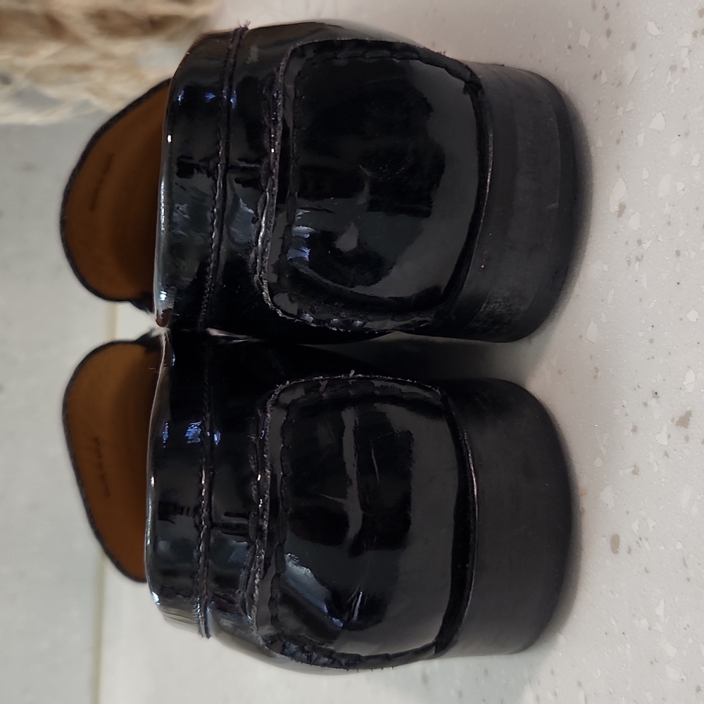 Sold - Picture 4 of 8